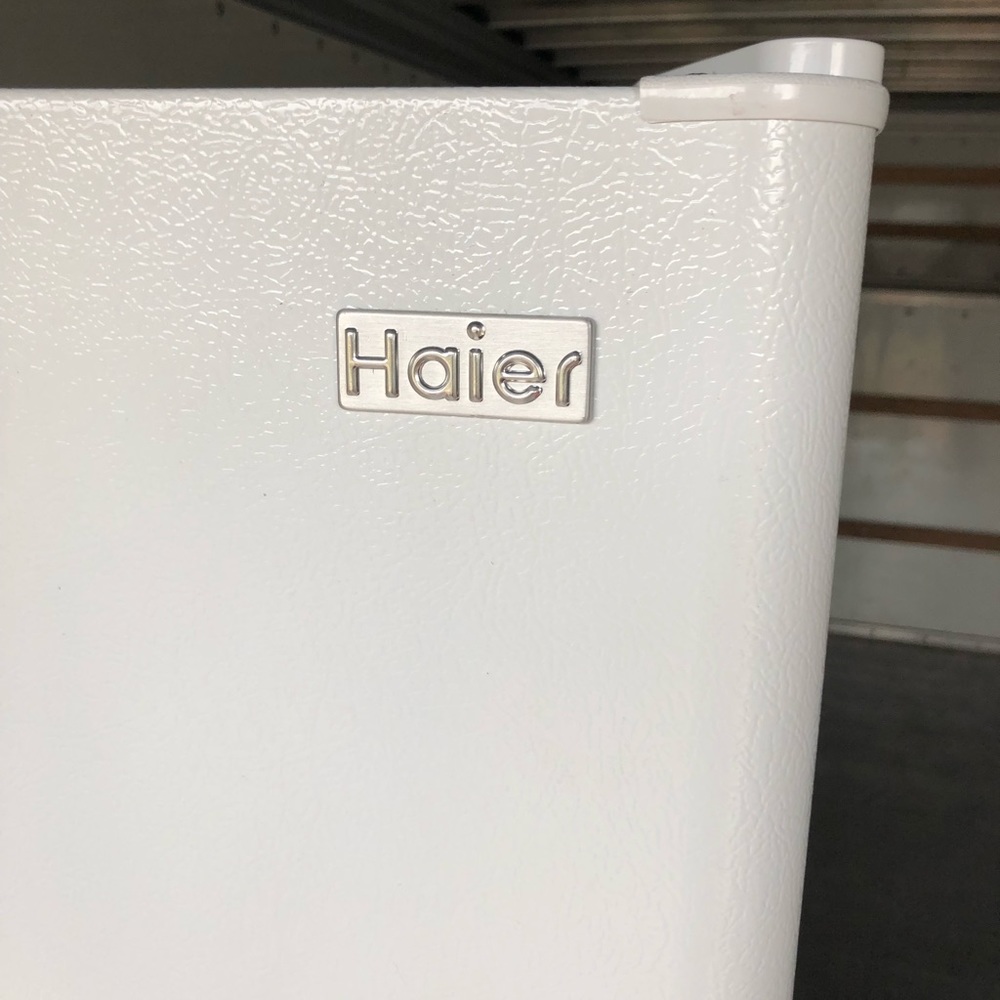 Refrigerator - Picture 4 of 5